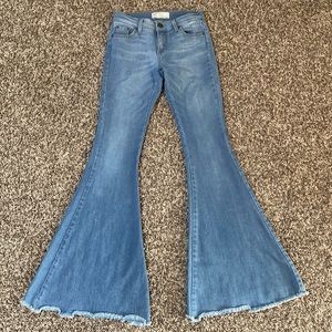 Free People Light Wash Bell Bottoms Size 26